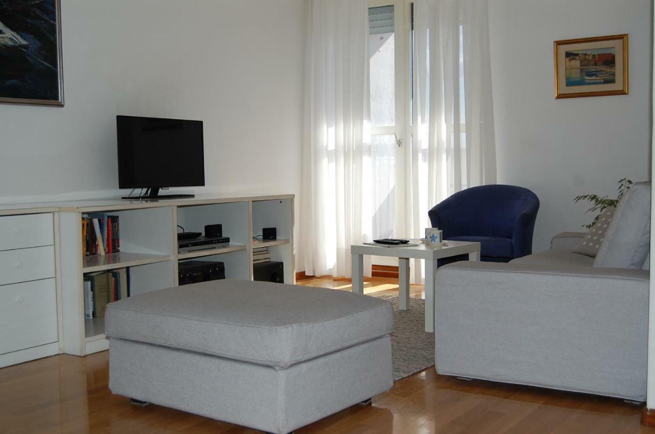 Apartment Definis Split Eksteriør billede
